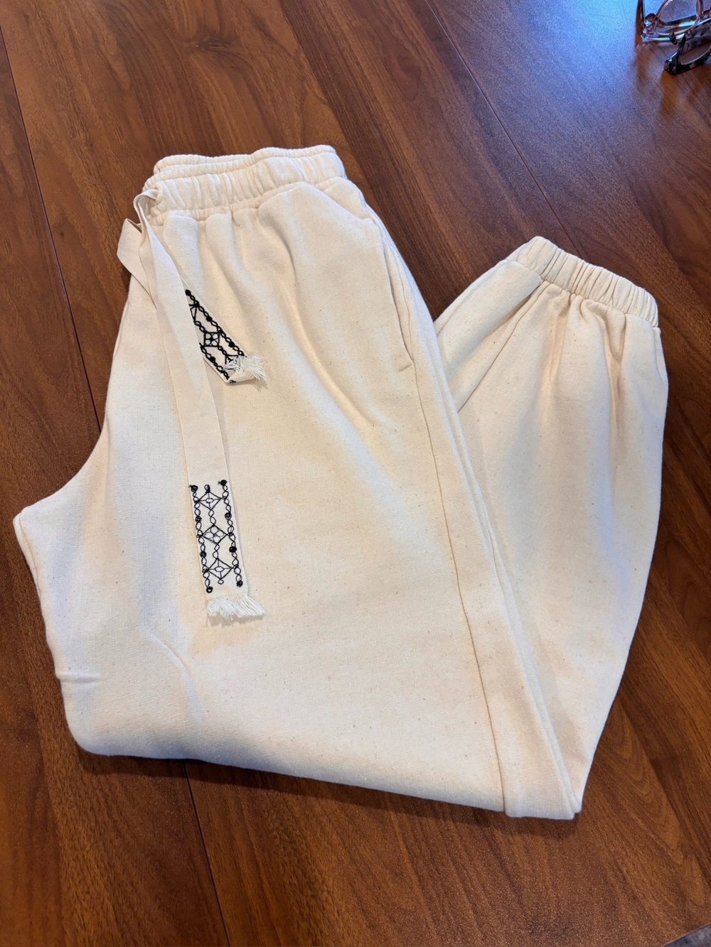 Alanui  Cream Drawstring Jogger Pants Sz l